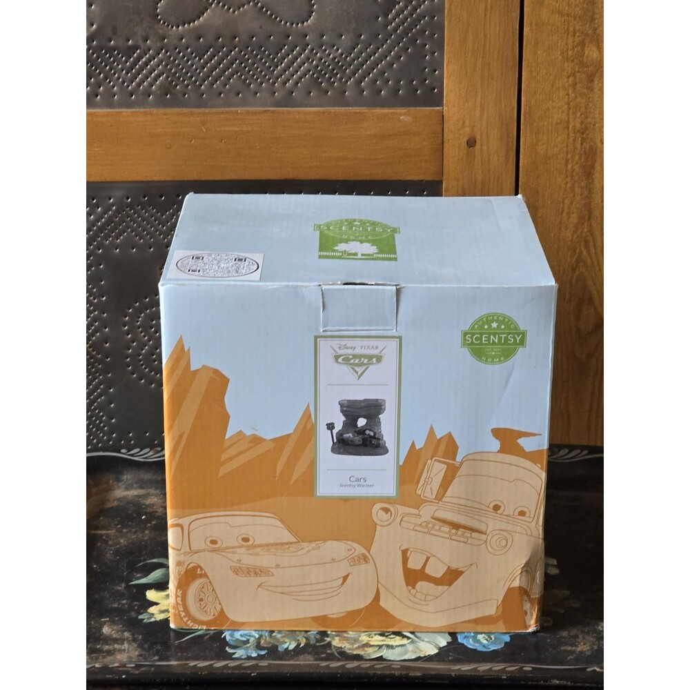 Disney & Pixar’s Cars – Scentsy Warmer Lightning McQueen Mater Radiator Springs